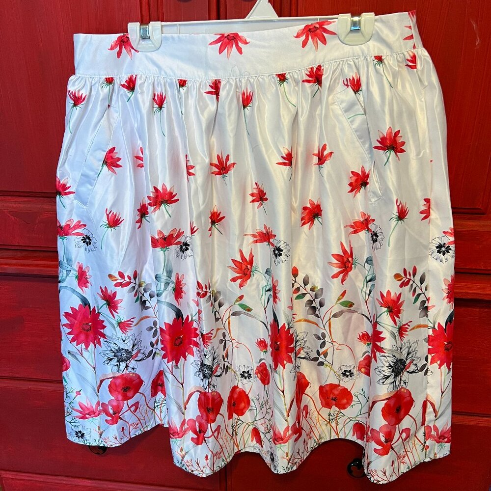 Women's Satin white Floral Skirt XXL
